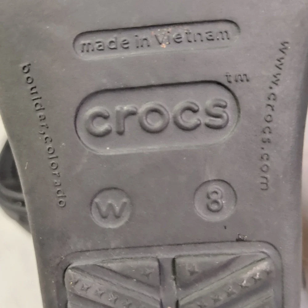 Crocs Sanrah Wedge Sandals Womens Size 8 Black Thong Y2K Comfort Cushioned